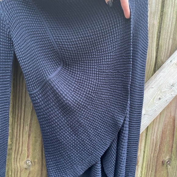 Giorgio Armani Textured Navy Lightweight Stretch Knit Drapey Cardigan Sweater - Picture 3 of 8